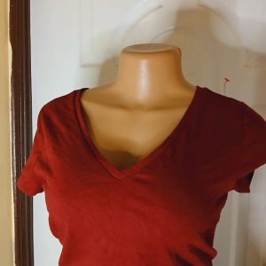 Maroon crop top